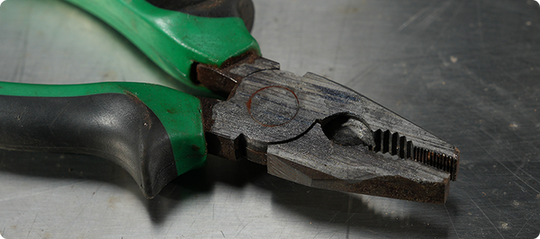 Q1 Cleaning rusted and oxidized vise grips