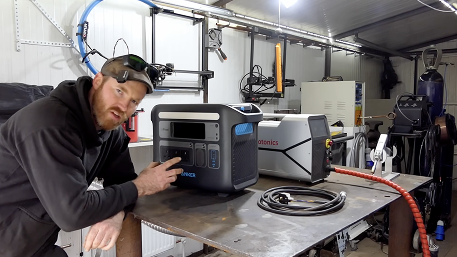 Joshua De Lisle reviewing Xlaserlab X1 Pro precision welding